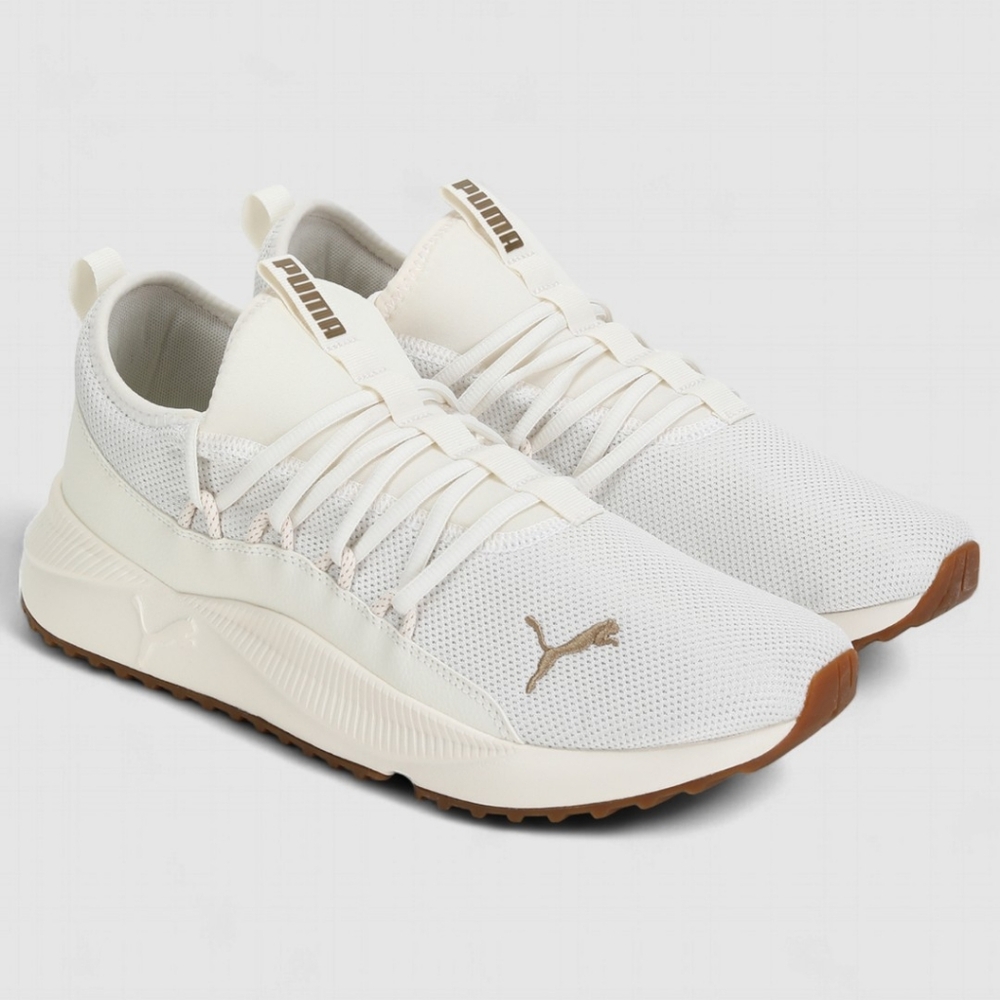 New w/o tags Pacer Future Web Knit Puma Sneaker for Women
